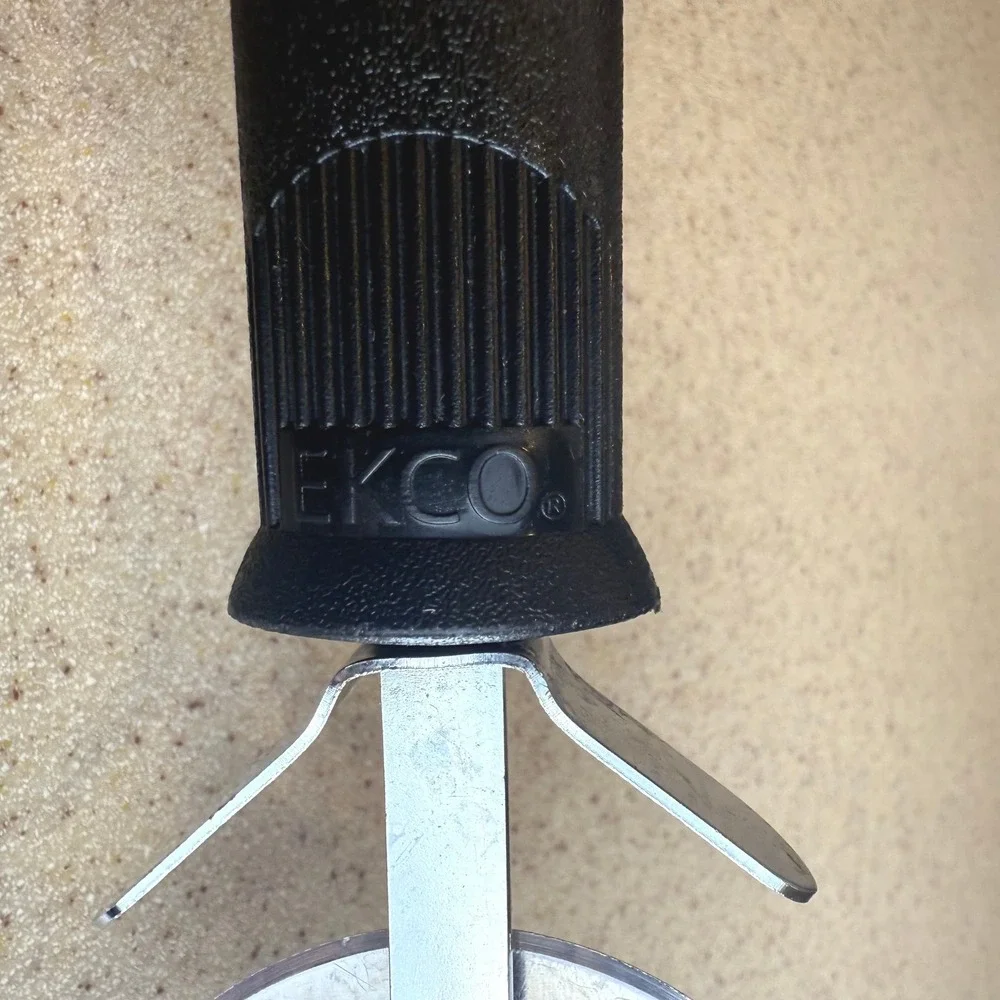 EKCO Pizza Cutter Stainless Steel Wheel Black‎ Textured Handle with Finger Guard